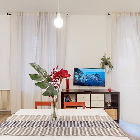 New Japan Trastevere Apartment Roma Ngoại thất bức ảnh